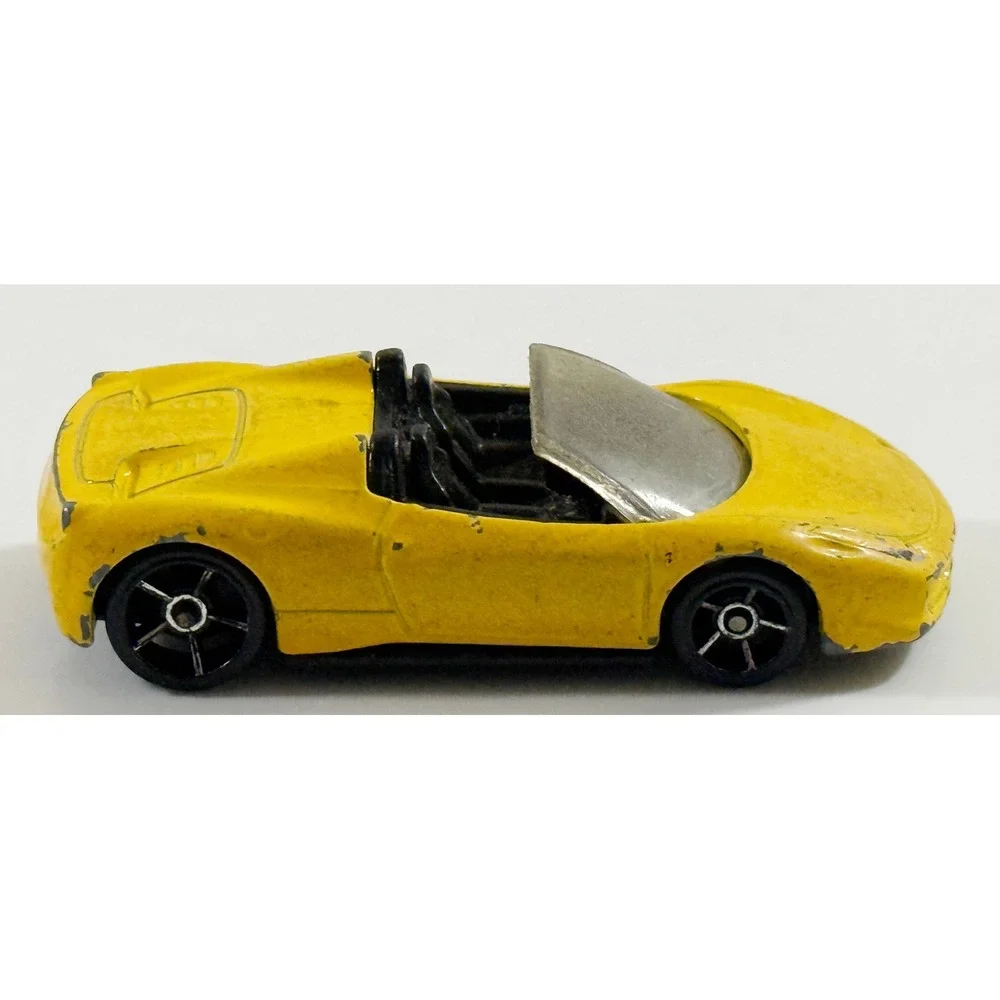 Hot Wheels Ferrari 458 Spider Kids 1:64 Yellow Diecast Toy Car Convertible